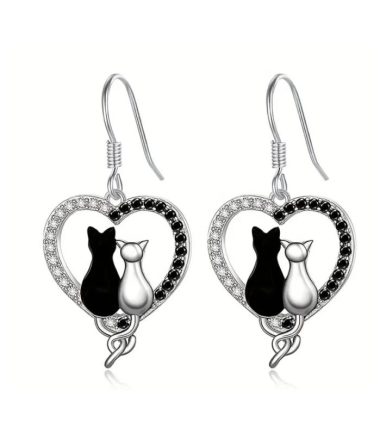 Aretes diseño de gato en corazón