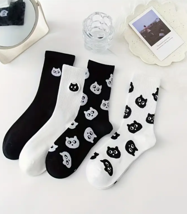 Medias-negras-blancas-costa-rica